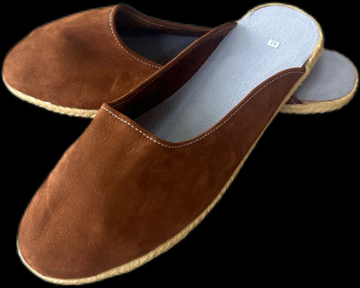 Chinelo Gaúcho em couro solado Siliconado